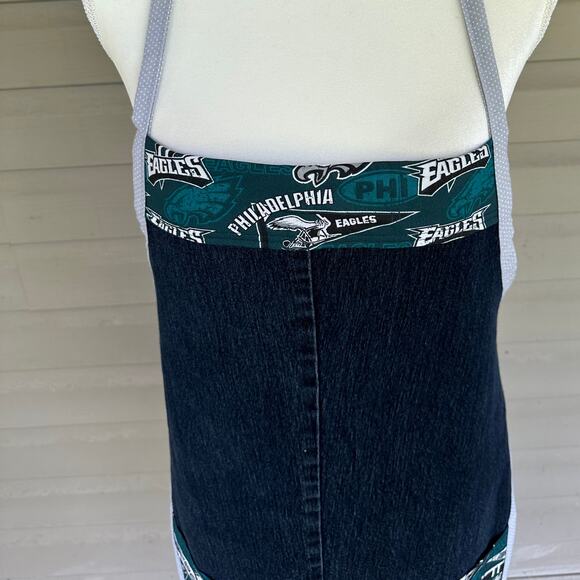 Handmade NFL Eagles Apron Recycled Denim Pockets - Picture 2 of 6